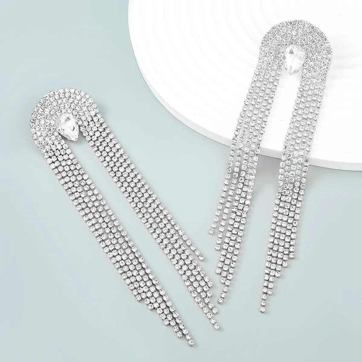 New Sparkling Rhinestone Claw Chain Long Tassel Earrings Women's Earrings Dinner Wedding Accessories Fashion Luxury Jewelry