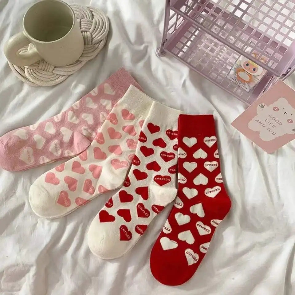 New Women Socks Cute Love With Heart Print Sock Cotton Harajuku Vintage Happy Female Dots Heart Kawaii Sox White Pink Crew Sock