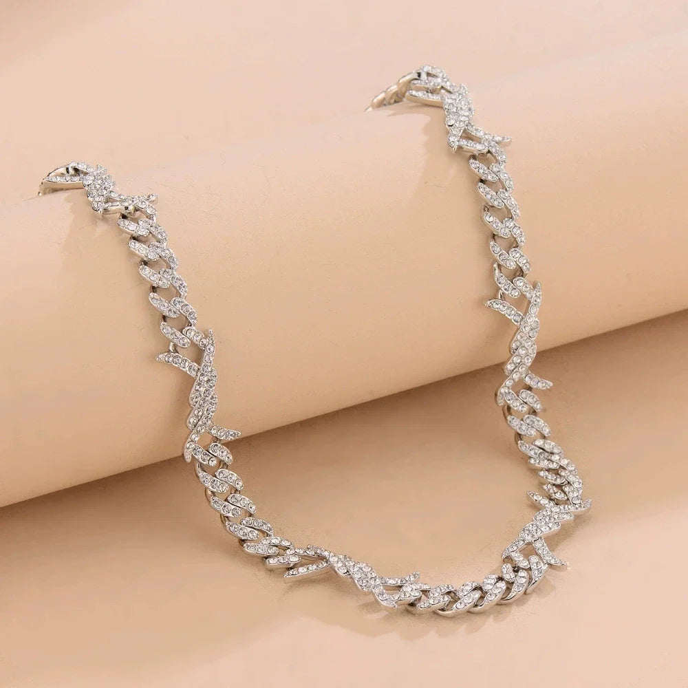 Interlocked Paved Curb Chain Choker Hip Hop Elegant European Style Women Dating Daily Sparkling Neck Accessories
