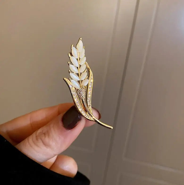 Luxurious Purple Crystal Butterfly Rhinestone Brooch Pins Fashion Suit Accessory Women's Corsage Outfit Jewelry Gift