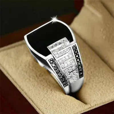 Classic Men Ring Fashion Metal Gold Color, Inlaid Black Stone Zircon Punk Rings for Men.