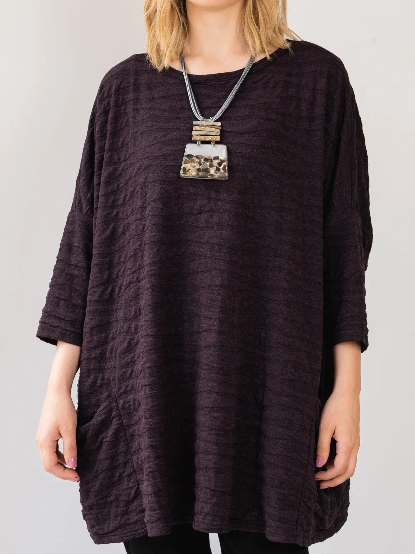 Plus Size Spring and Autumn Women's Pullover Round Neck Solid Three Quarter Sleeves Textured T-shirt Causal Tops Women's Clothes