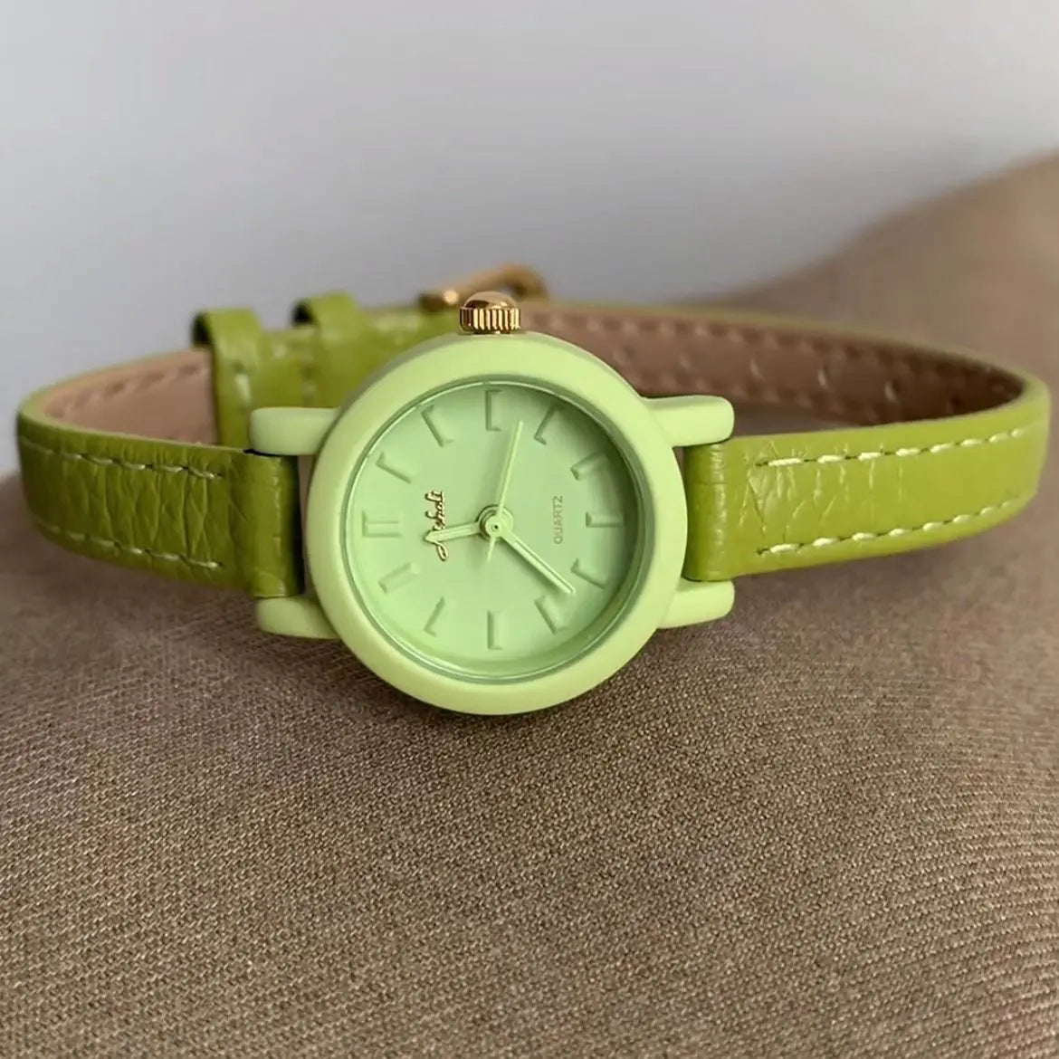 New popular women's watches candy colored  Genuine Leather  belts Girl cute lady watches student watches small round