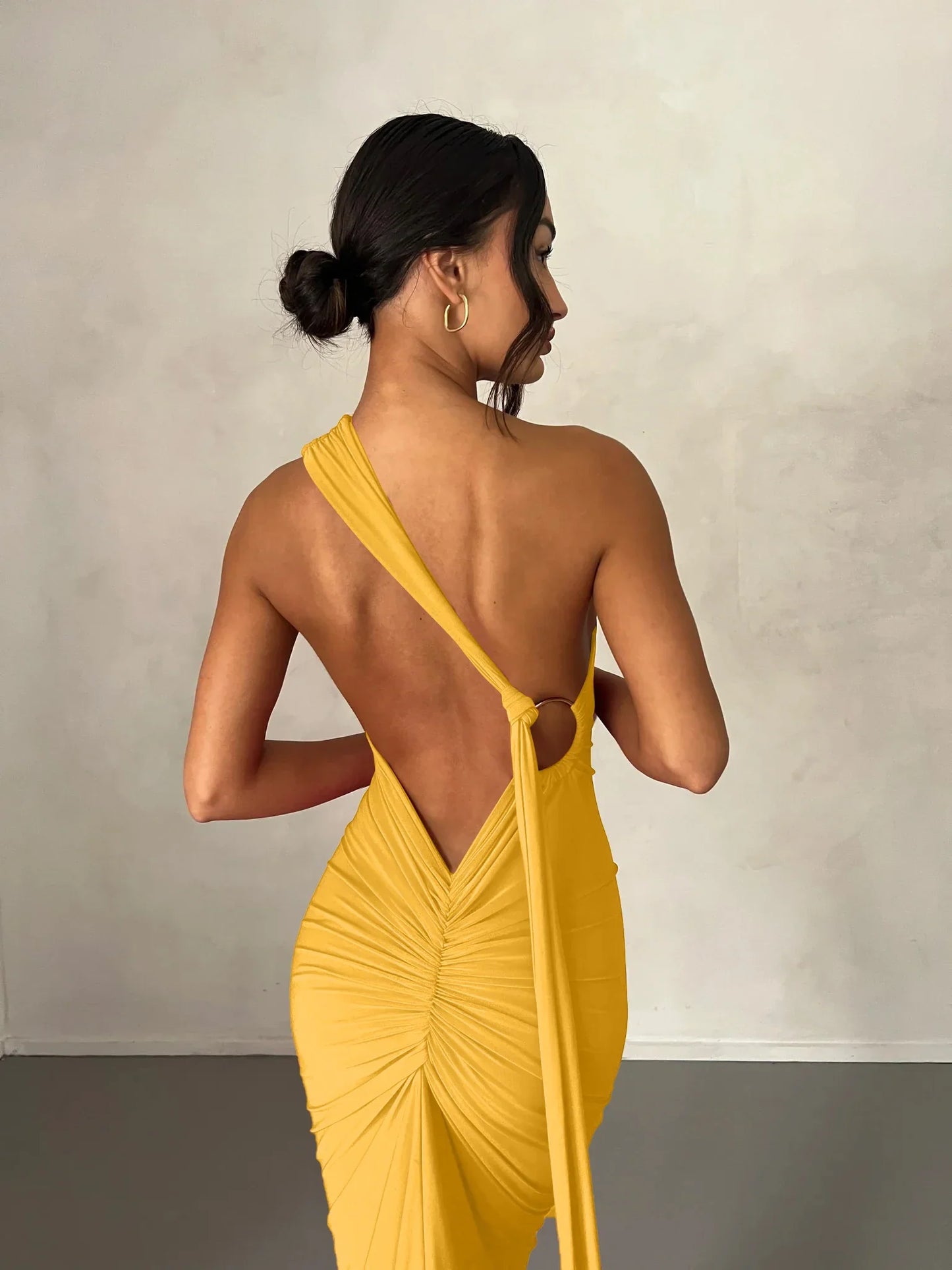 Hugcitar One Shoulder Backless Adjustable Scarf Loop Ruched Sexy Maxi Dress 2025 Women Elegant Y2K Streetwear Festival Outfit