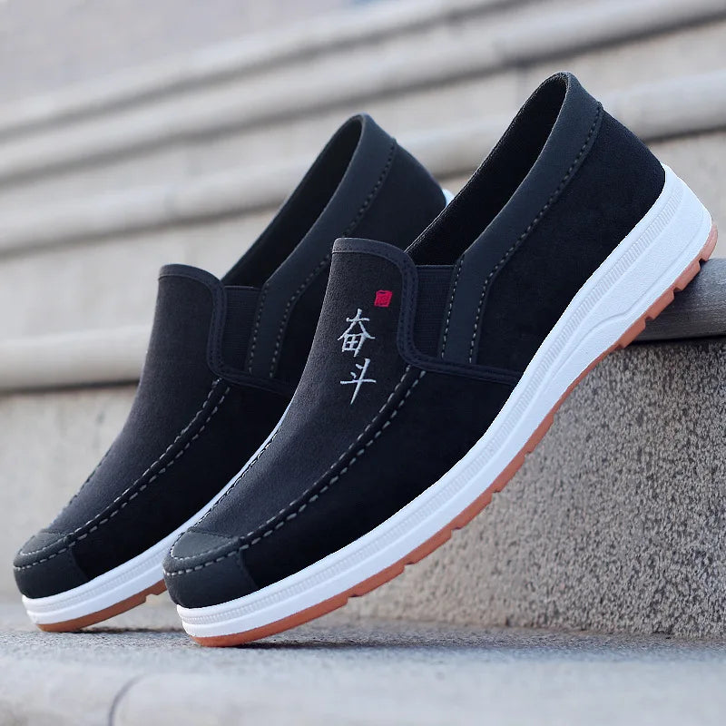 2025 Summer Men's Canvas Shoes Breathable Lightweight Casual Shoes Versatile Trendy Anti slip Mesh Sports Shoes