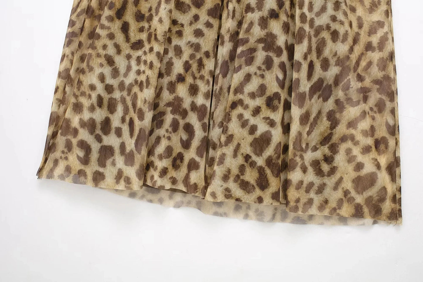 TRAFZA Vintage Leopard Print Chiffon Sexy Cami Dress Women V Neck Sleeveless Party Dress Fashion 2024 Summer Streetwear Dress