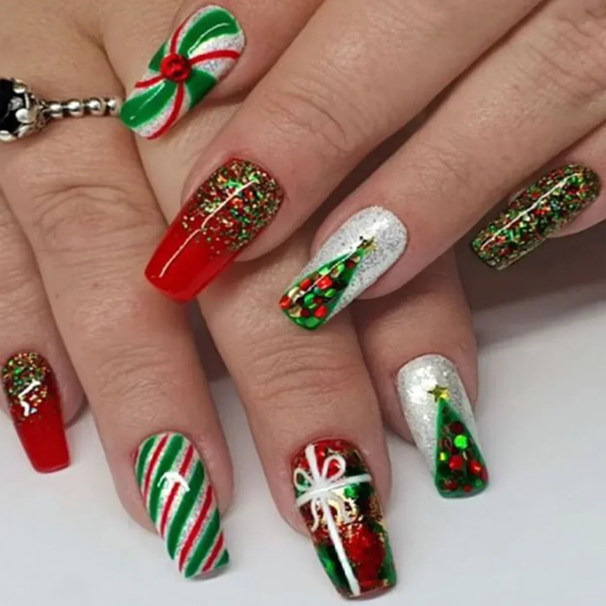 24Pcs Coffin Christmas Handmade Press on Nails Full Cover Snow Tree Design Santa Claus False Nails Wearable Manicure Nail Tips