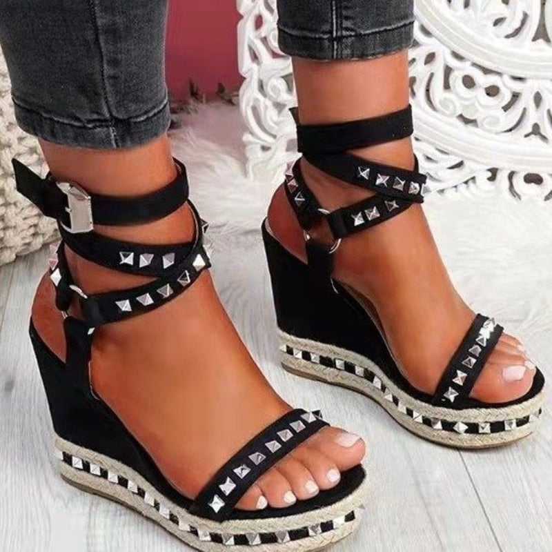 Wedge Stud Roman Sandals 2022 Summer New Women Fashion Gladiator Shoes Buckle Strap Open Toe High Heels Red Beach Prom Sandalias