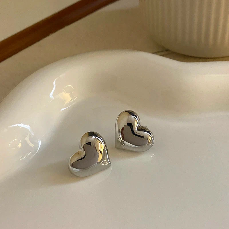 Silver Color Love Earrings for Women Simple Fashion Personality Stud Earring Temperament Personality Jewelry Wholesale
