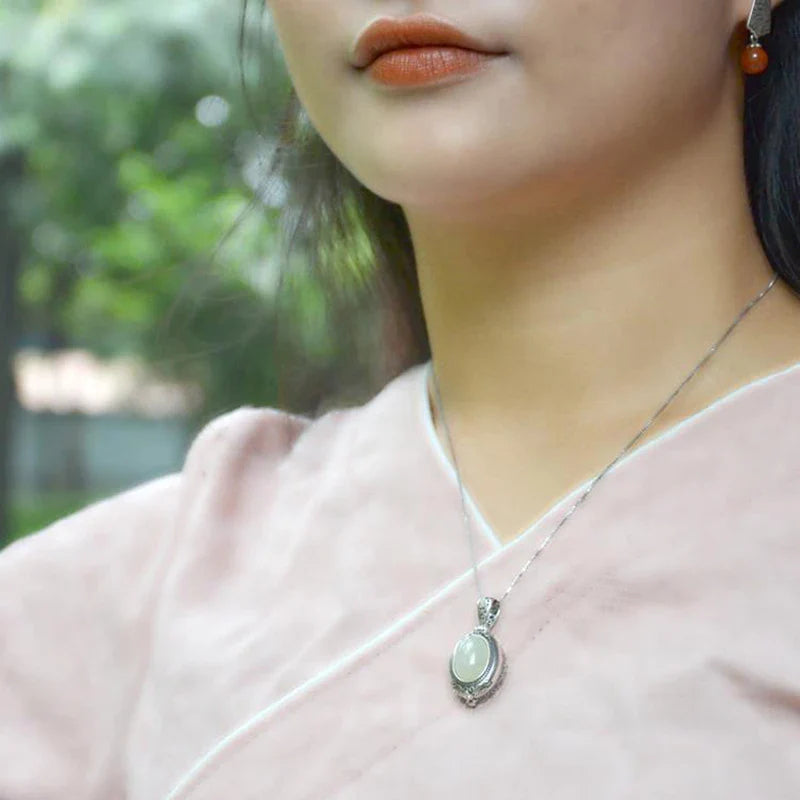 Original designer craft charm pattern unique Pendant Necklace Chinese style retro mirror box creative women's silver jewelry