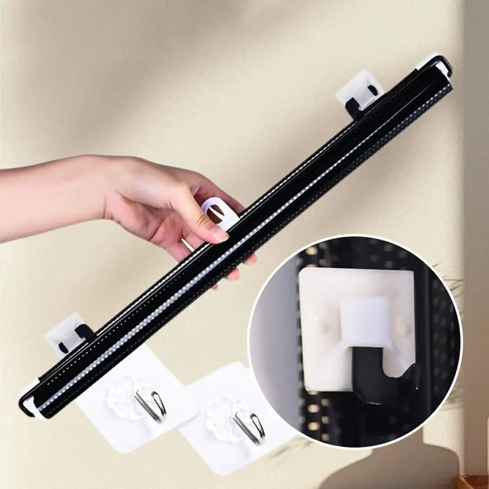 Pet Accessories Guard Retractable Fence Gate Folding Universal Pet Network Fence Barrier with Hook Pet Safety Enclosure Balcony
