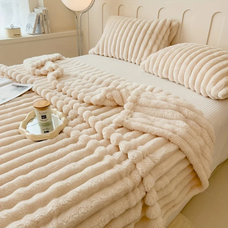 Luxurious Faux Rabbit Fur Throw Blanket for Couch, Bed