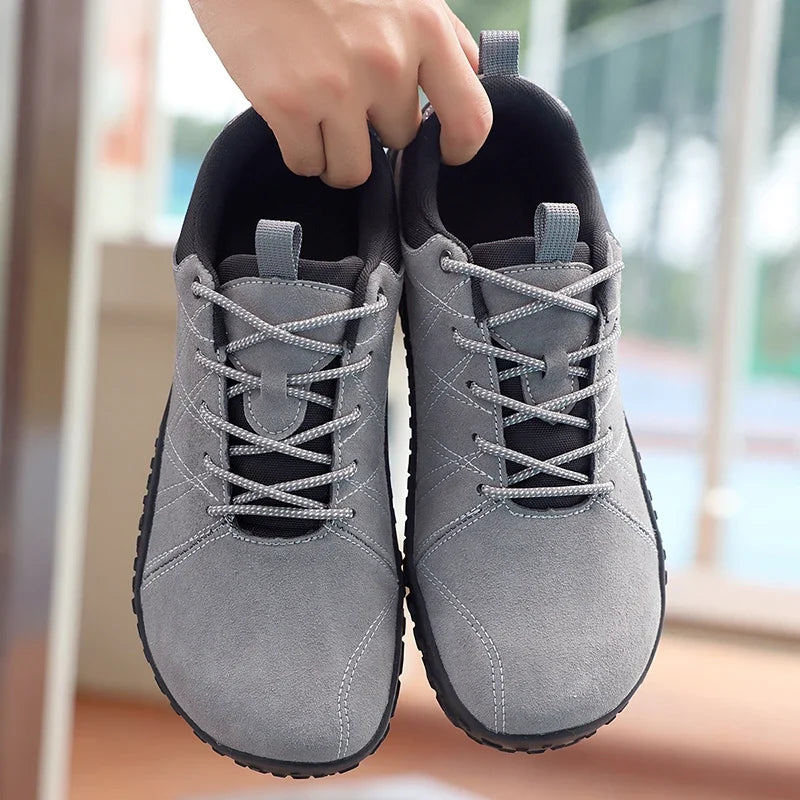 Wide footed large-sized men's suede hiking shoes anti slip leather outdoor sports shoes camping running jogging  men's loafers