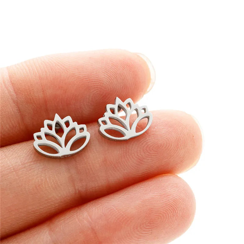 Multiple Stainless Steel Flower Stud Earrings Women Korean Daisy Mandala Rose Lotus Earings Piercing Jewelry Plant Oorbellen