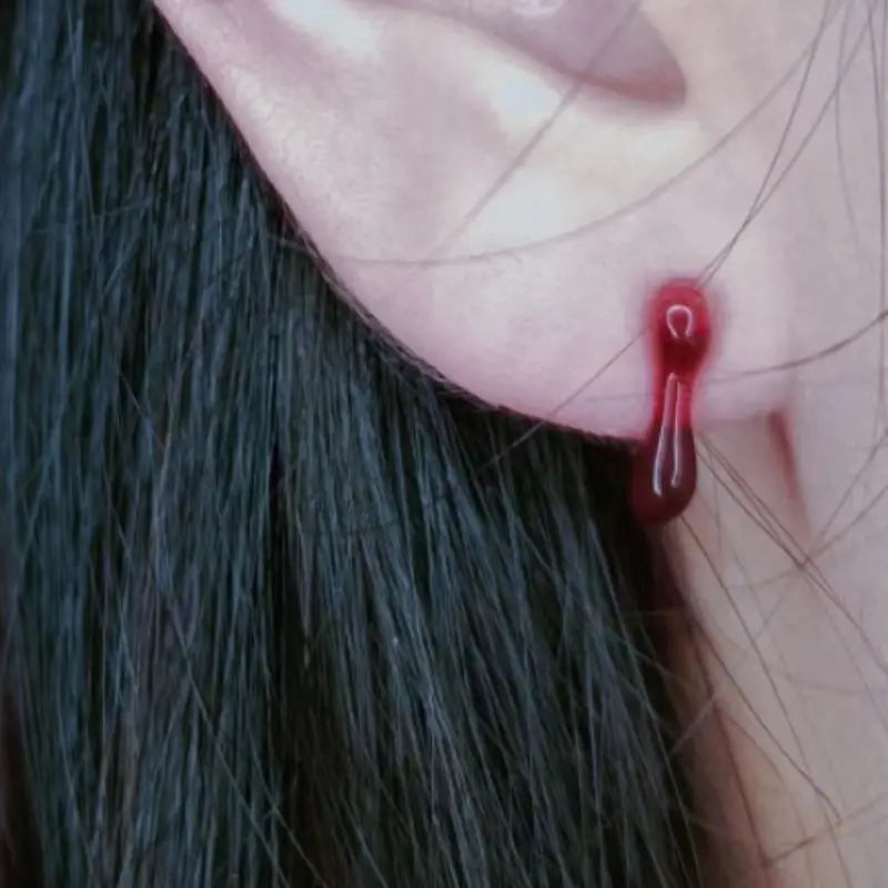 1pc Dripping Blood Stud Earrings Goth Party Clip Cartilage Earring Jewelry Creative Gift