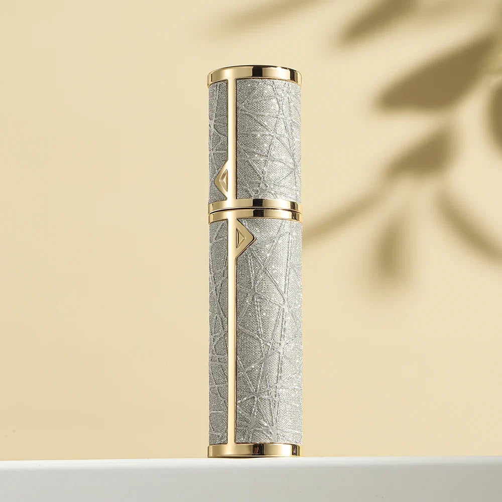 5ML Portable Compact Leather Perfume Bottle Multipurpose Sprayer Refillable Empty Perfume Atomizer for Travel Spray Bottle 1PC