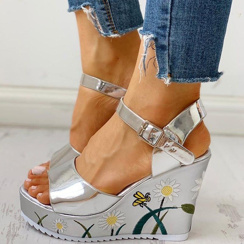 Women's Sandals 2022 Summer New Beach Open Toe Print Fish Mouth Shoes Fashion Buckle Platform Versatile Wedge Lady Roman Sandals