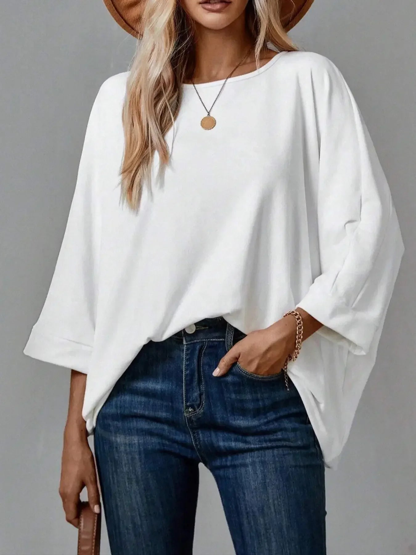 Women's Spring New Versatile Solid Color Long Sleeved T-shirt Casual Round Neck Top Fashion Bat Sleeve Design Top