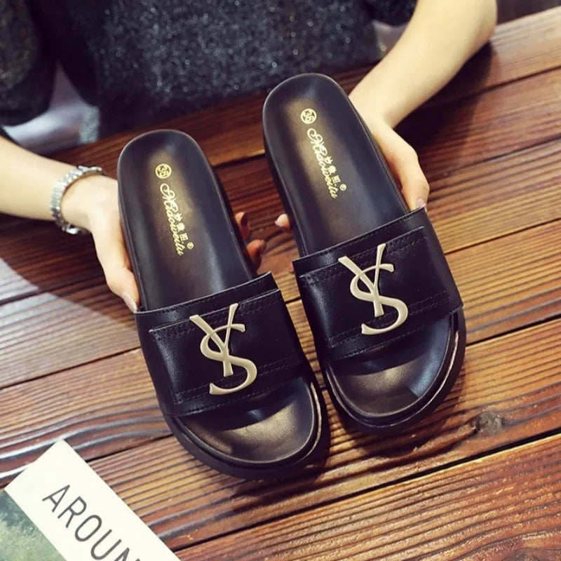 2025 Summer New Women's Fashion Letter Designer Sandals Casual Thick Bottom Round Toe Leather Beach Shoes Женские Сандалии
