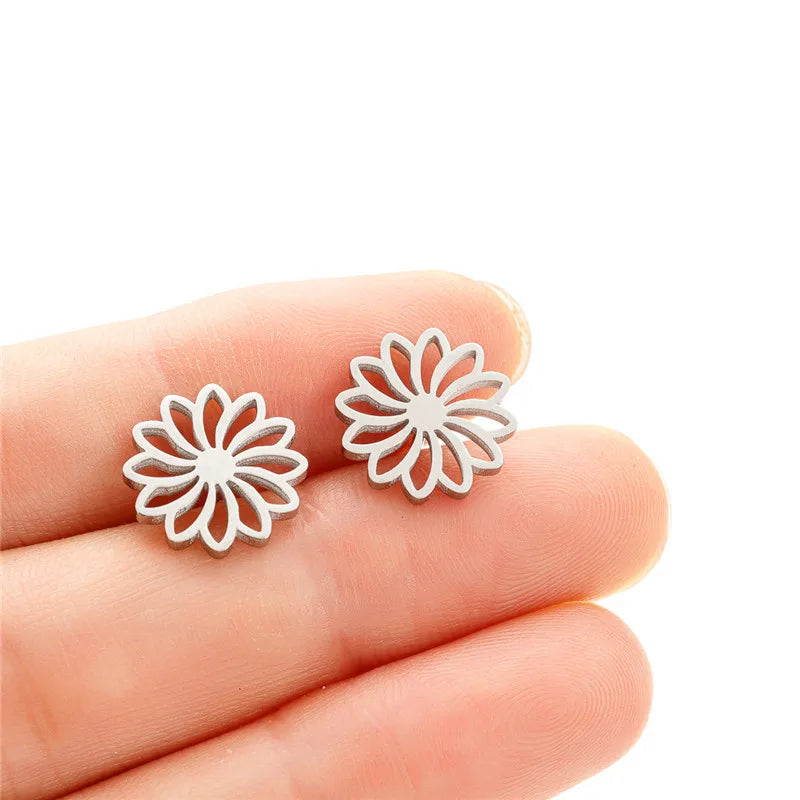 Multiple Stainless Steel Flower Stud Earrings Women Korean Daisy Mandala Rose Lotus Earings Piercing Jewelry Plant Oorbellen
