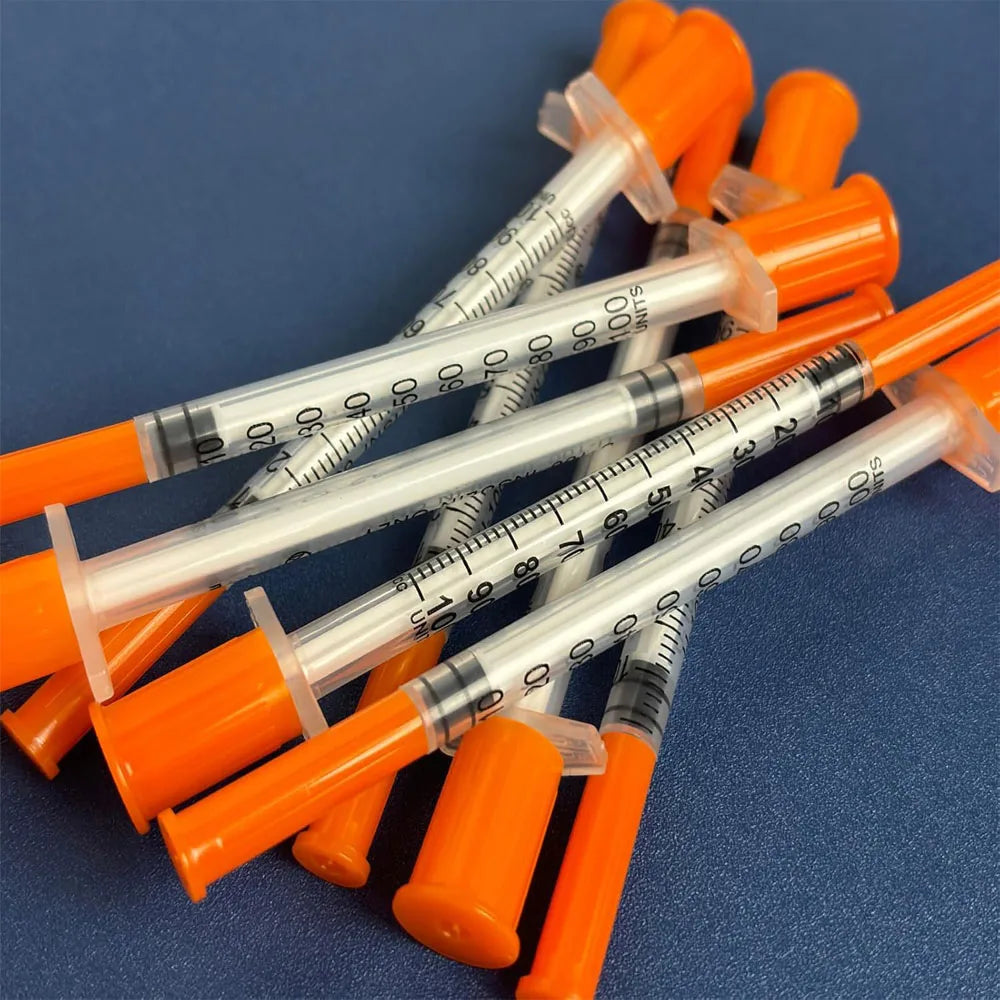 100Pcs 1ml Sterile Insulin Syringe, Individually Wrapped Plastic Syringe for Pet Veterinary Lab Industrial Dispensing