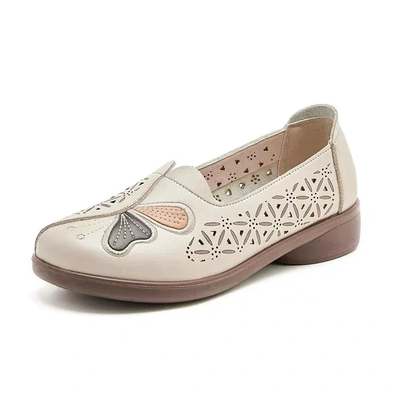 2024 Butterfly hollow moccasins mother ladies designer ballet flats cheap woman loafers retro style women's shoes free shipping