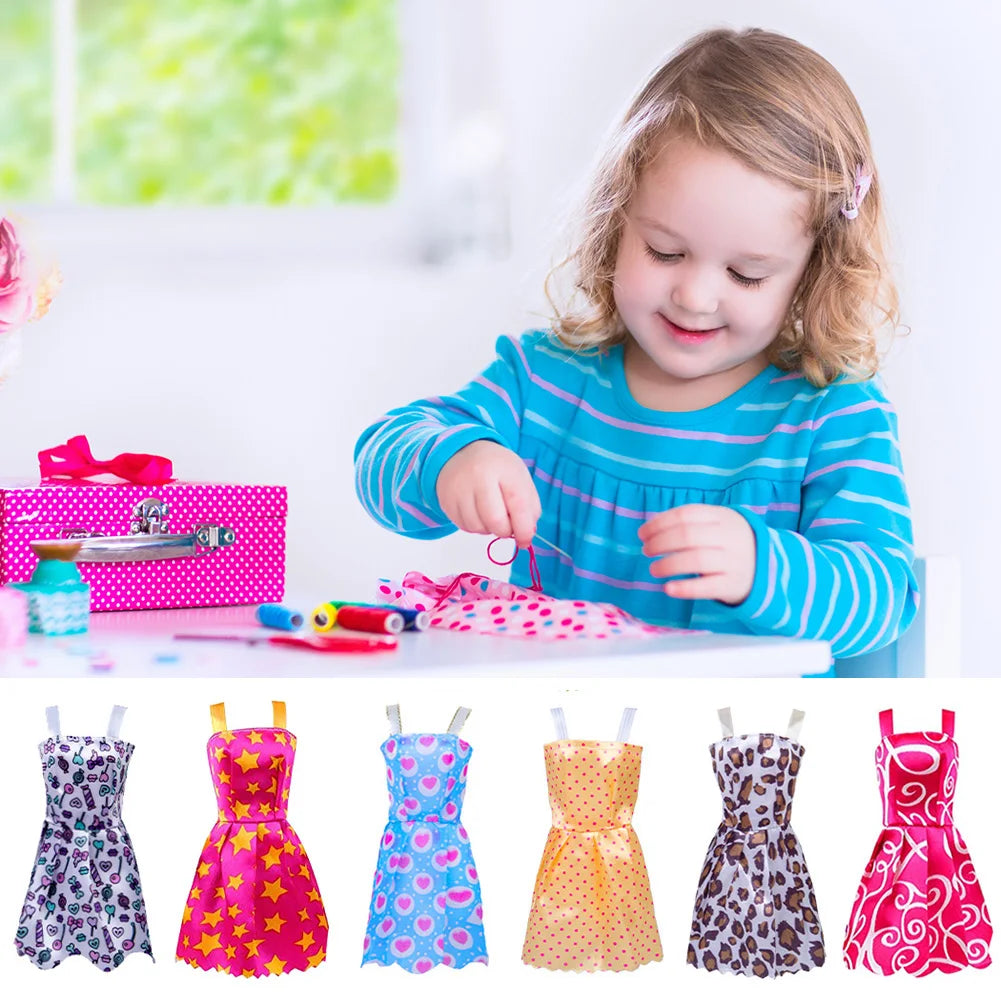 32pcs Toy Doll Decorative Polyester Fairy Clothes Mini Doll Sets Random Style for Changing Doll Clothes