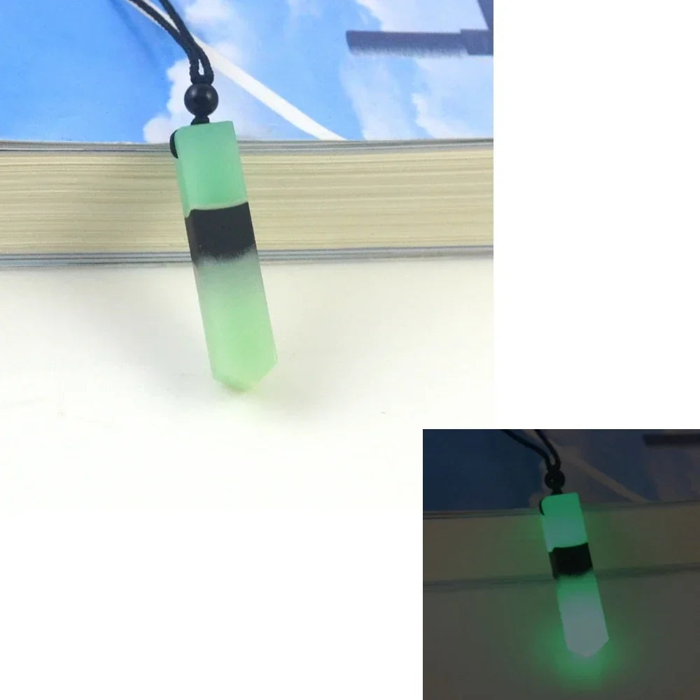 Fashionable and energetic pendants that glow after absorbing light at night, wholesale of men's and women's jewelry gifts