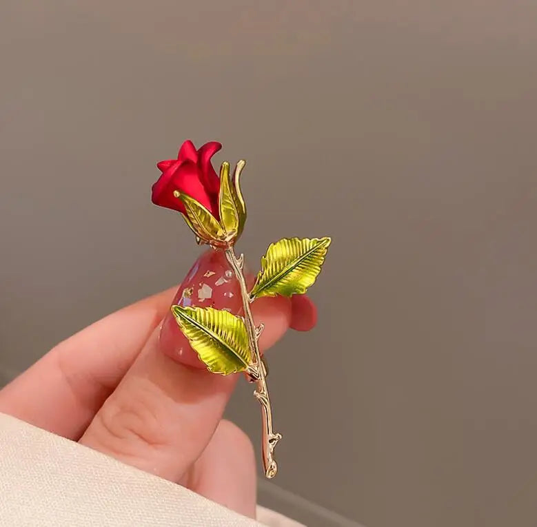 Luxurious Purple Crystal Butterfly Rhinestone Brooch Pins Fashion Suit Accessory Women's Corsage Outfit Jewelry Gift