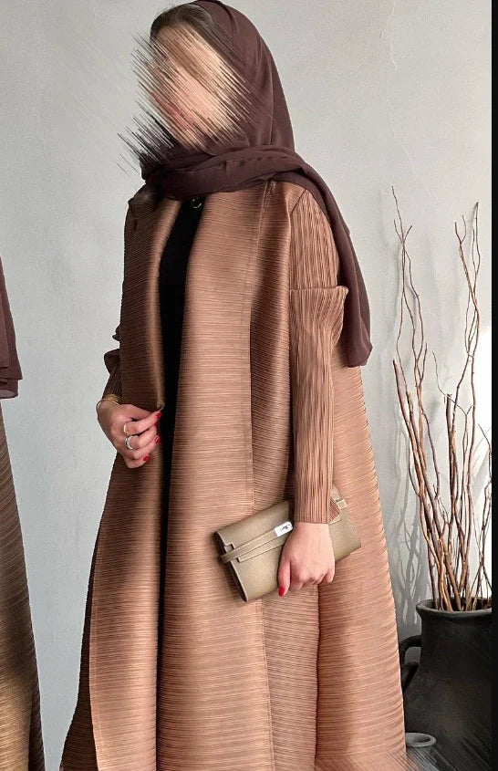 Miyake Pleated abaya with Turn-down Collar, Long Sleeve, Vintage Printed Design, Plus Size