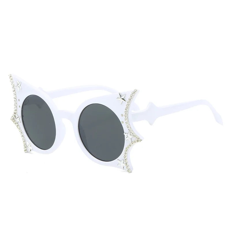 Diamonds Steampunk Sunglasses Women Men Luxury Brand Designer Bat Sun Glasses Trends Punk Rhinestone Shades Eyewear UV400 Oculos
