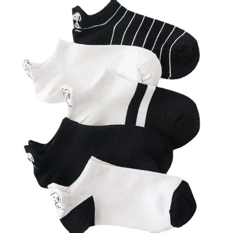 5 Pairs/lot Snoopy Socks Cotton Casual Warm Women Streetwear Kawaii Embroidery Socks Short Happy Ankle Breathable Sports Socks