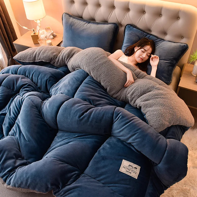 Lamb Fleece Blanket Winter Comforter, Thickened Quilts Double-sided Velvet.