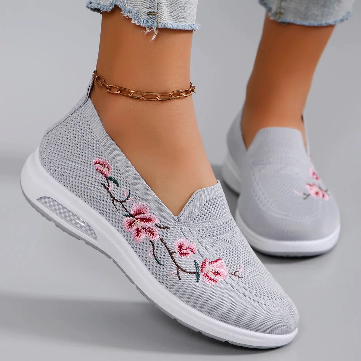 Spring new women's sports shoes, fashionable, breathable, lightweight, non-slip, wear-resistant, casual sports shoes, flat shoes