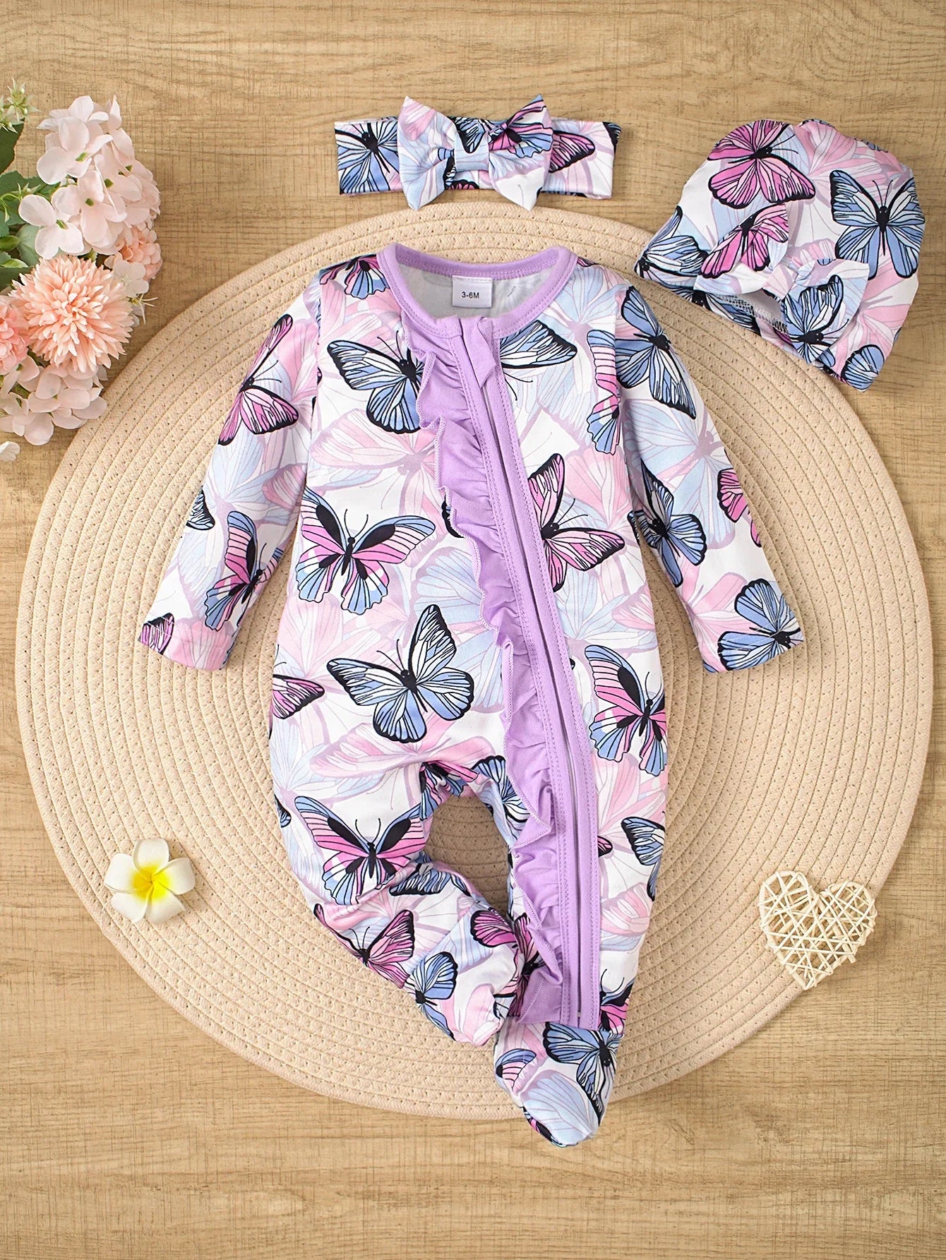 Spring and summer baby newborn zip-up footed onesie set, including a hat and a scarf, three-piece set