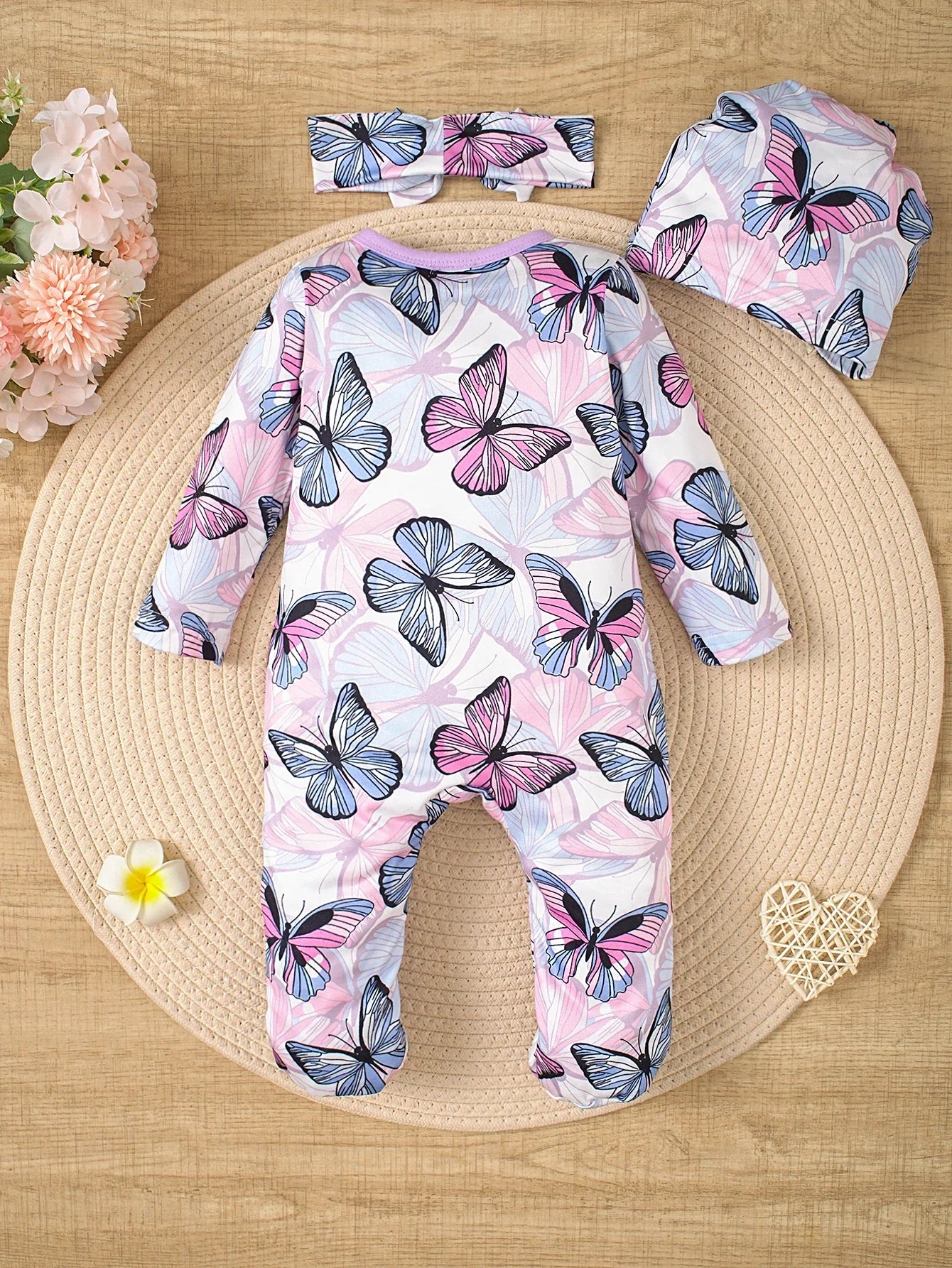 Spring and summer baby newborn zip-up footed onesie set, including a hat and a scarf, three-piece set