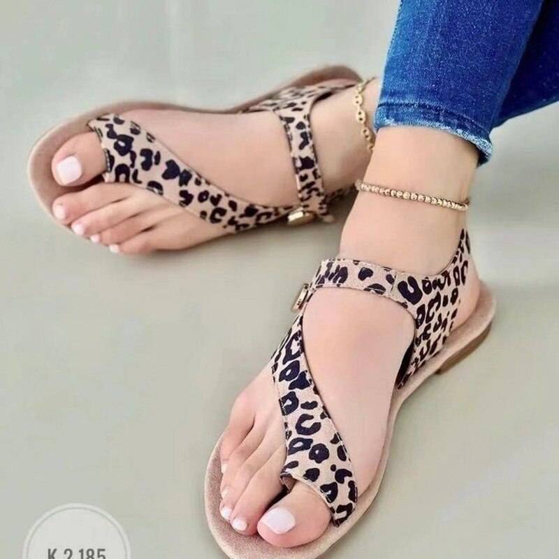 Women's Sandals 2022 Summer New Fashion Outdoor Leopard Print Clip-toe Round Head Beach Trend Flat Flip-flops Plus Size 35~43