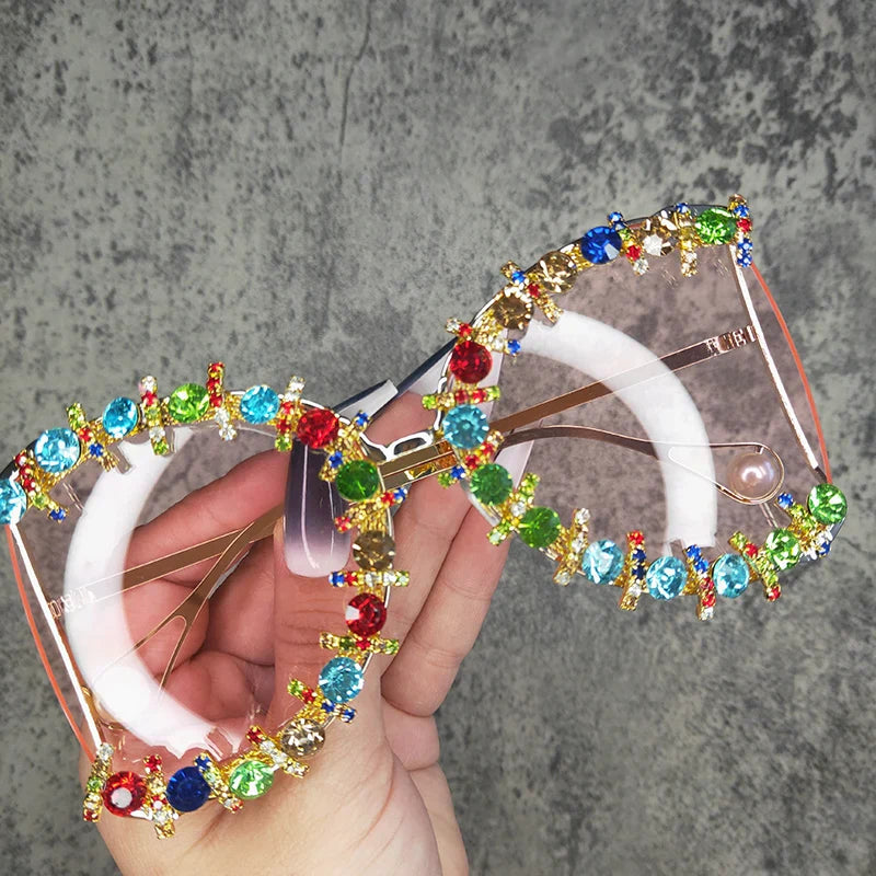 Alloy Oversized Cooling Pearl Sun Glasses Women UV400 2022 Flower Crystal Hip Hop Steampunk Queen Sunglasses  Luxury Brand