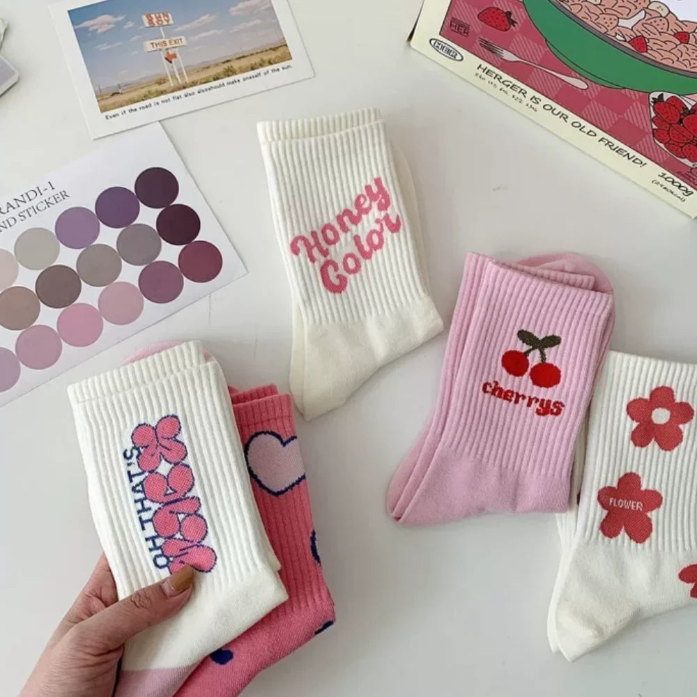 5 Pairs of Women's Summer Ins Trendy Sweat-Absorbent Spring and Autum Cute Heart Flower Letter Socks for Women