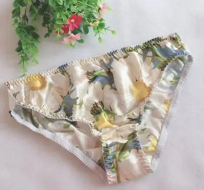Lingerie Mid Rise 100% Natural Silk Briefs Mulberry Silk Panties Women's Underwear