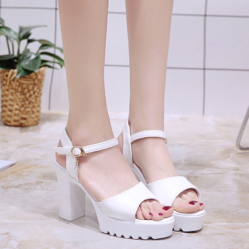 Platform Sandals Buckle Rhinestone Sexy 2022 Summer Hot Selling Gladiator High Heels Fish Mouth Simple Black Women's High Heels