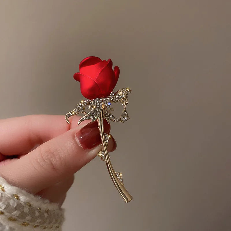 Luxurious Purple Crystal Butterfly Rhinestone Brooch Pins Fashion Suit Accessory Women's Corsage Outfit Jewelry Gift
