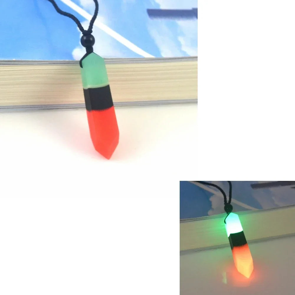 Fashionable and energetic pendants that glow after absorbing light at night, wholesale of men's and women's jewelry gifts