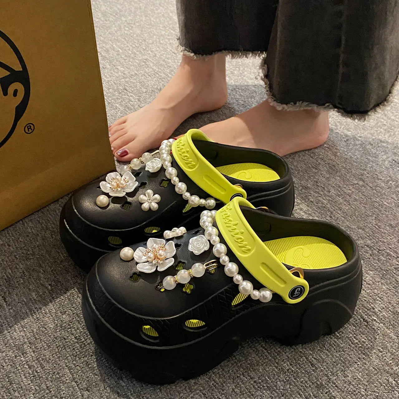 Pearl Chain Chunky Platform Sandals for Women 2024 Summer Thick Sole Beach Sandals Woman Flowers Non Slip EVA Clogs Garden Shoes