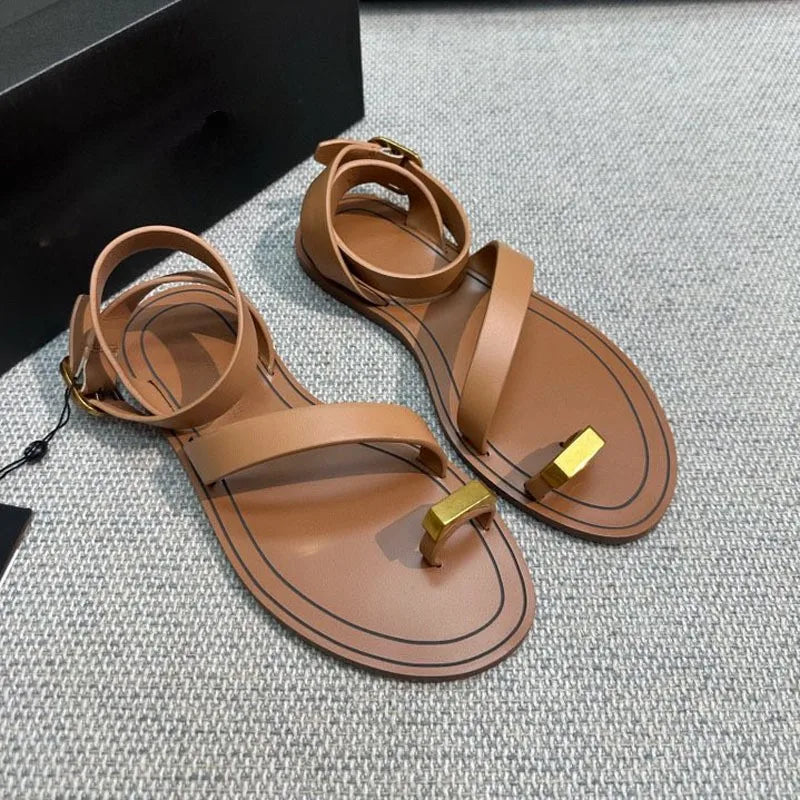 DIMANYU Women's beach sandals pullover 2024 new slotted strap sandals women flat roman clip-toe sandals women casual