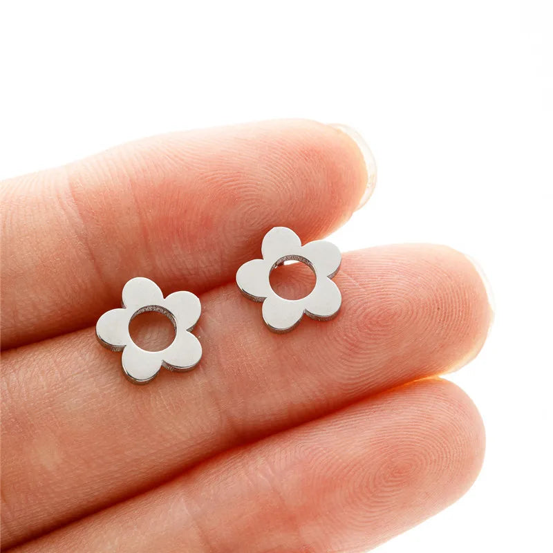 Multiple Stainless Steel Flower Stud Earrings Women Korean Daisy Mandala Rose Lotus Earings Piercing Jewelry Plant Oorbellen