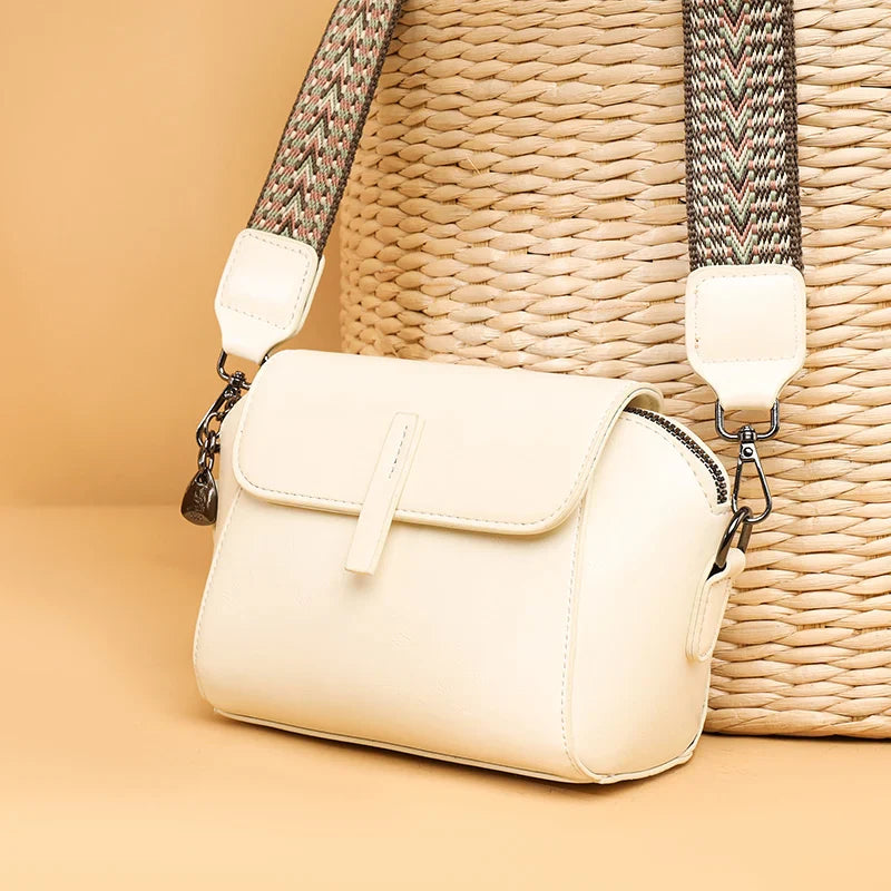 High Quality Small Crossbody Bag Women 2023 Trend Luxury Oil Wax Leather Shoulder Bag Fashion Ladies Handbag And Messenger Purse