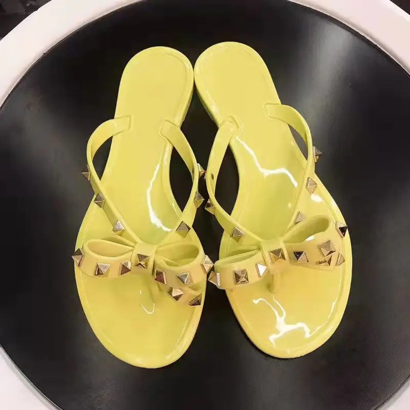 Slippers Hot Sale Fashion Women Flip Flops Summer Shoe Cool Beach Rivet Big Bow Flat Sandals Jelly Shoes Sandal Girls Size 36-42