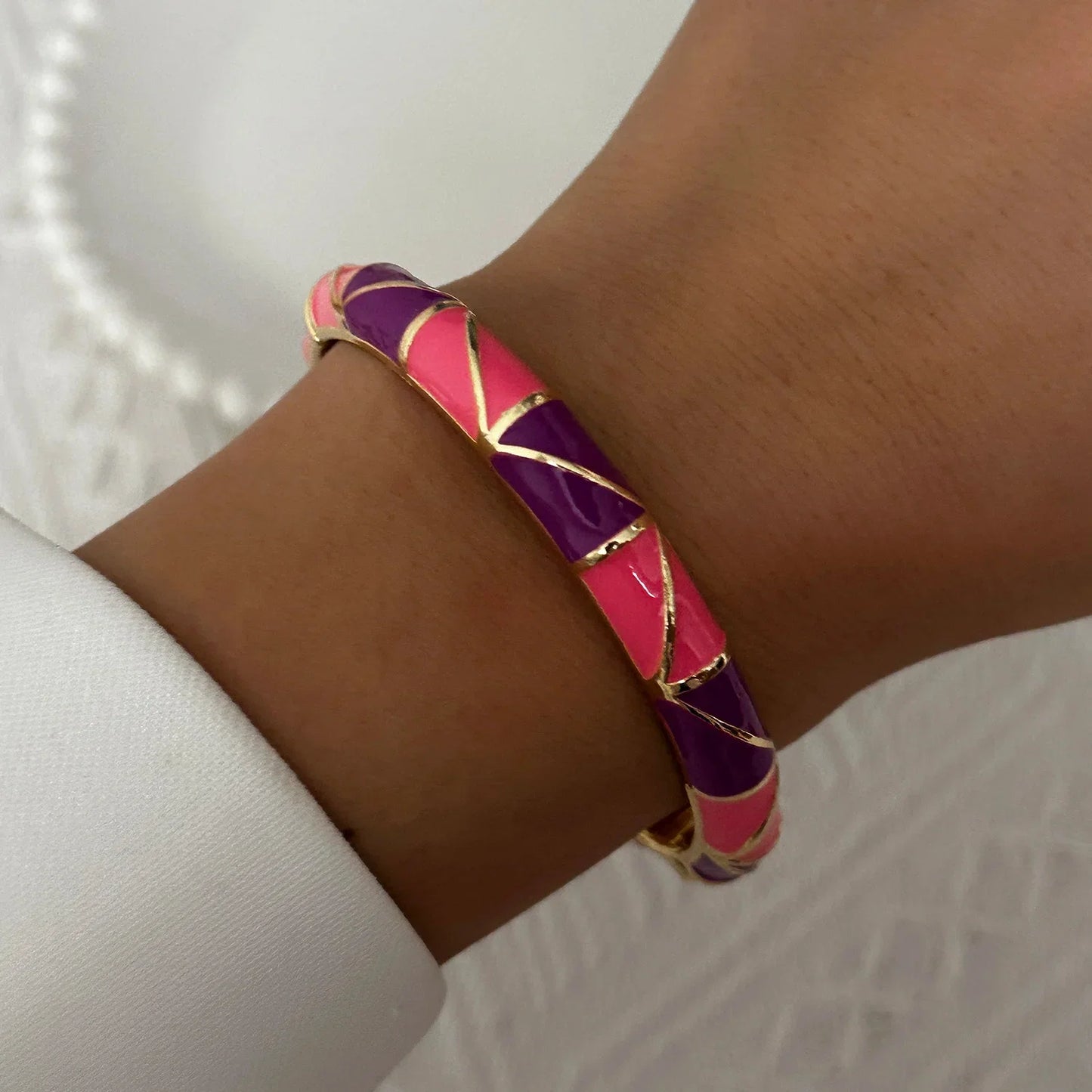 Elegant Enamel Dropped Glaze Flower Texture Bracelet For Women Retro Gold Plated Evil Eye Floral Zircon Bangle Party Jewelry