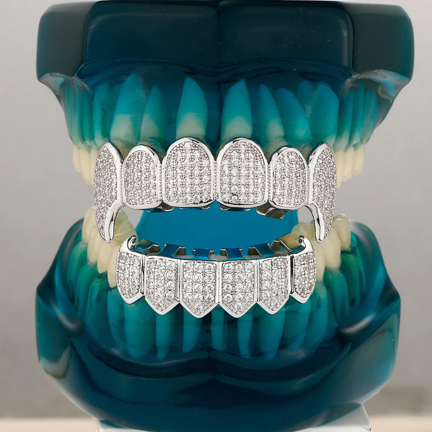 TOPGRILLZ New Fit Silver Plated CZ Micro Pave Top & Bottom GRILL SET Rhodium Teeth Grills Vampire Tooth Grillz